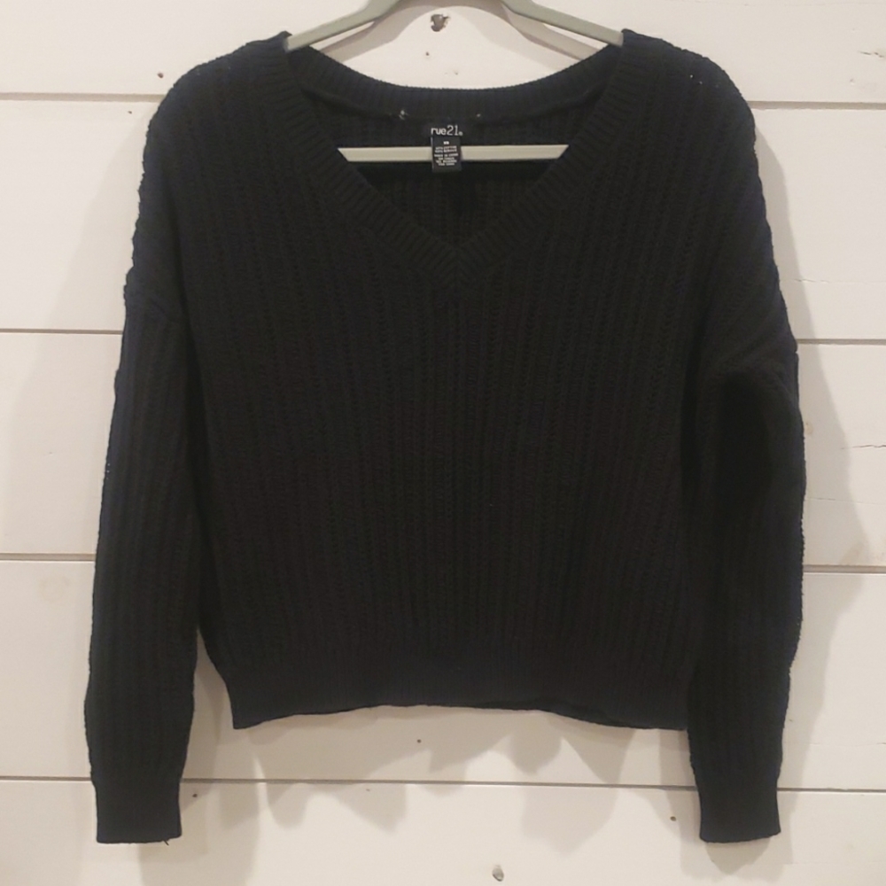CROPPED V-NECK SWEATER BLACK